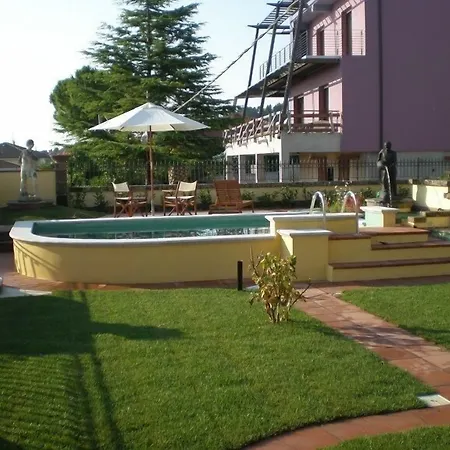 Bed & Breakfast Letizia Pineta